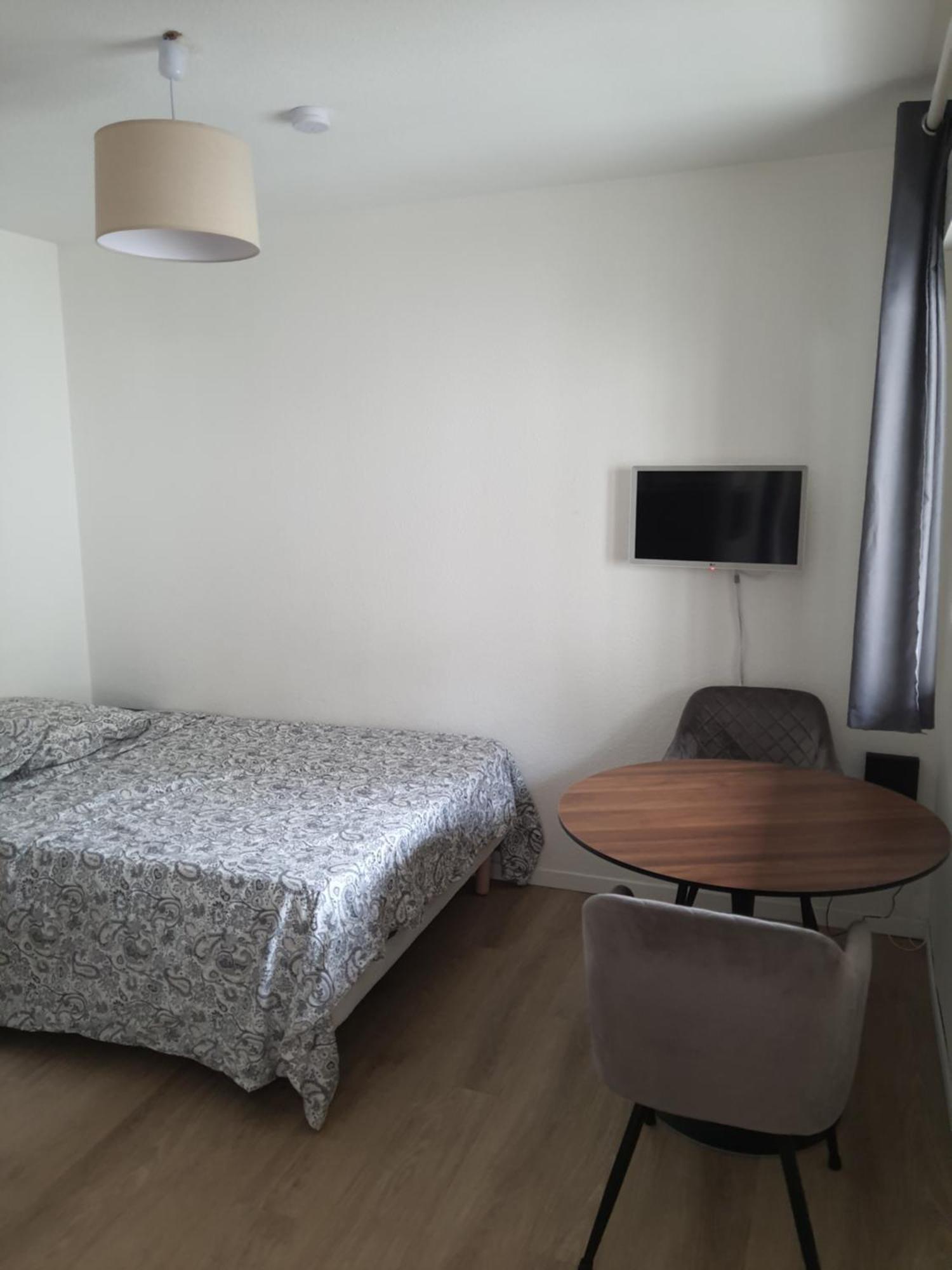 Studio Au Calme Espace Exterieur Parking Gratuit Dans La Rue Grenoble Eksteriør billede
